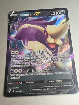 Pokemon Skuntank V 108/195 holo rare card