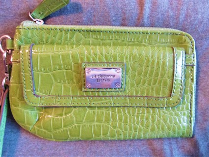 Liz Claiborne Wristlet Wallet in Green Lizard or Snake Skin Embossed