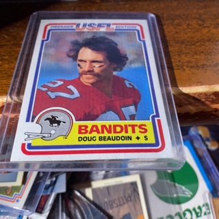 1984 topps usfl bandits doug beaudoin football card 