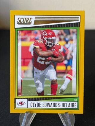 2022 Clyde Edwards-Helaire Panini Score Gold Card #117