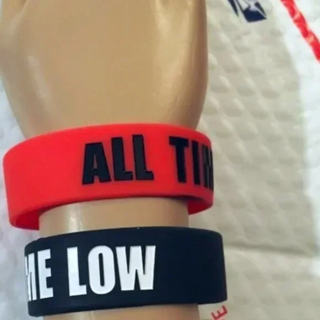 2PCS ALL TIME LOW BAND BRACELETS SET WRIST BANDS 2 ITEMS UNISEX RED BLACK 2-PACK