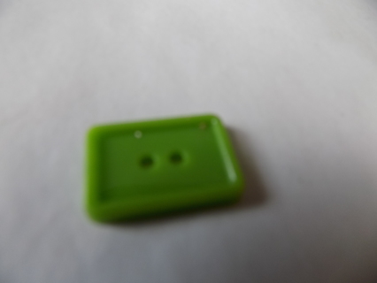 1 inch plastic green rectangle button