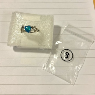 New, 1 Mom Ring size 8  