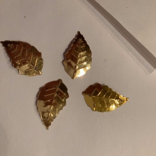 Crafting gold leafs