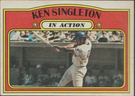 1972 Topps Baseball #426 Ken Singleton In Action, New York Mets