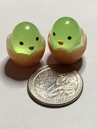EGG SHELL CHICKS~#19~GREEN~SET OF 2~GLOW IN THE DARK~FREE SHIPPING!