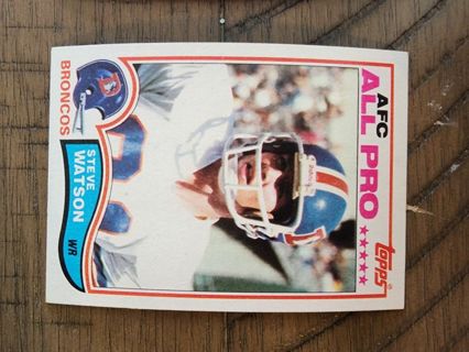 82 Topps Steve Watson #90