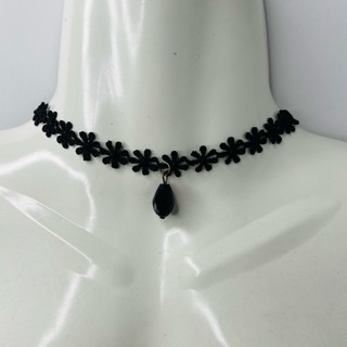 Black Flower Choker Necklace with Teardrop Bead