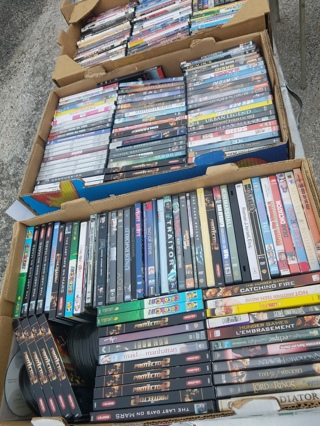GRAB BAG MYSTERY BOX LOT OF 100 USED DVDs MOVIES NO DUPLICATES DUPS 100ct DVD Random