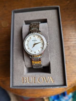 WOMEN'S BULOVA