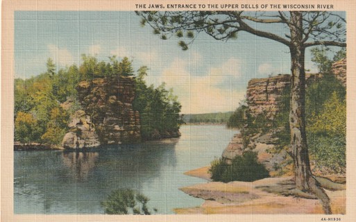 Vintage Used Postcard: b: Linen: The Jaws, Upper Dells of Wisconsin