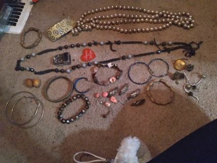 Junk jewerly lot