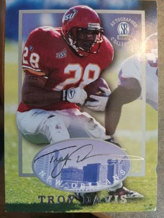 1997 SCOREBOARD AUTOGRAPH COLLECTION TROY DAVIS NEW ORLEANS FOOTBALL CARD# 43