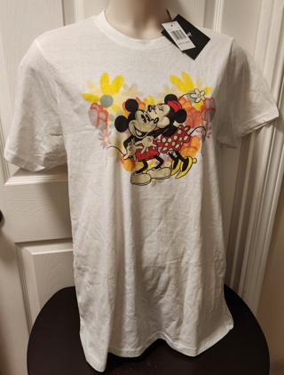 NEW - Disney - White Mickey & Minnie Mouse T-shirt - size XLarge