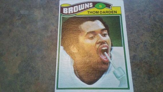 1977 TOPPS THOM DARDEN CLEVELAND BROWNS FOOTBALL CARD# 69