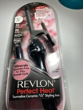 Revlon 1/2" Barrel Curling Iron (new)