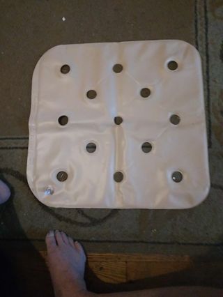 Inflatable Waffle Seat Cushion 19" x 19"