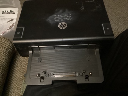 HP DOCKING STATION 