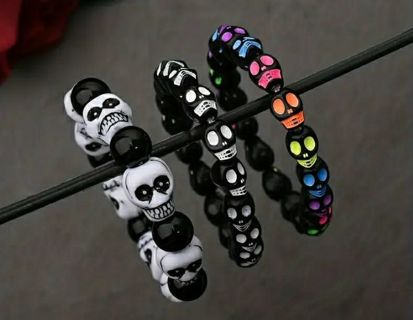 Three Skull Beaded Stretch Braclets B-18