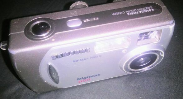 Samsung Digimax 4010 Digital Video And Photo Camera