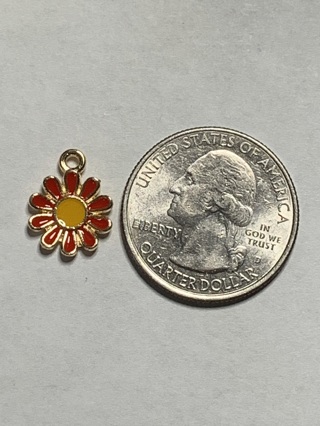 FLOWER CHARM~#93~1 CHARM ONLY~FREE SHIPPING!