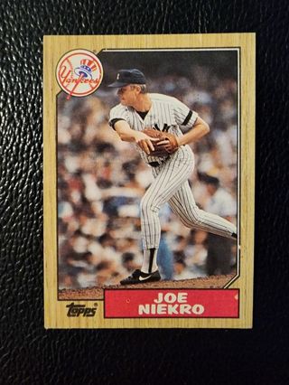 87 Topps Joe Niekro #344