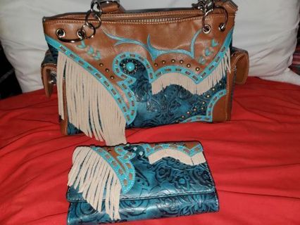 Brand new women's concealed carry purse with fringe and matching wallet