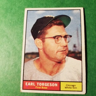 1961 - TOPPS BASEBALL CARD NO. 152 - EARL TORGESON - WHITEE SOX