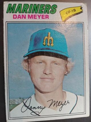 1977 TOPPS DAN M EYER SEATTLE MARINERS BASEBALL CARD# 527