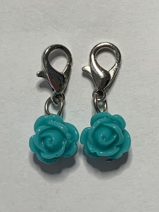 ✳SMALL ROSE DANGLE CHARM~GREEN~FREE SHIPPING✳