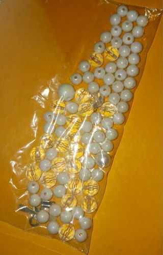 Clear&White Pearlescent Plastic Beads