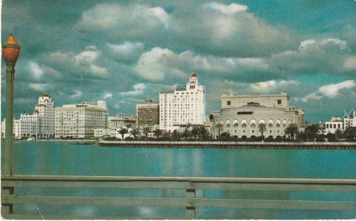 Vintage Used Postcard: (m): Long Beach, CA