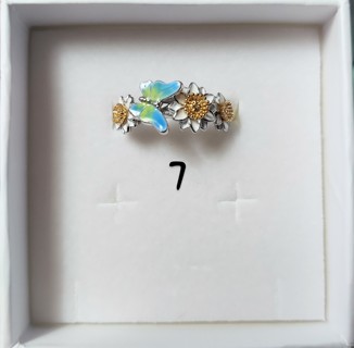 Butterfly and flower ring