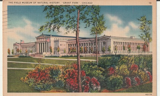 Vintage Used Postcard: 1939 Field Museum, Grant Park, Chicago, IL