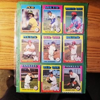  9 - LOT - 1975 TOPPS BASEBALL CARD LOW GRADE FILLERS