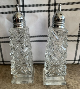 Vintage Crystal Salt & Pepper Shakers Preowned 