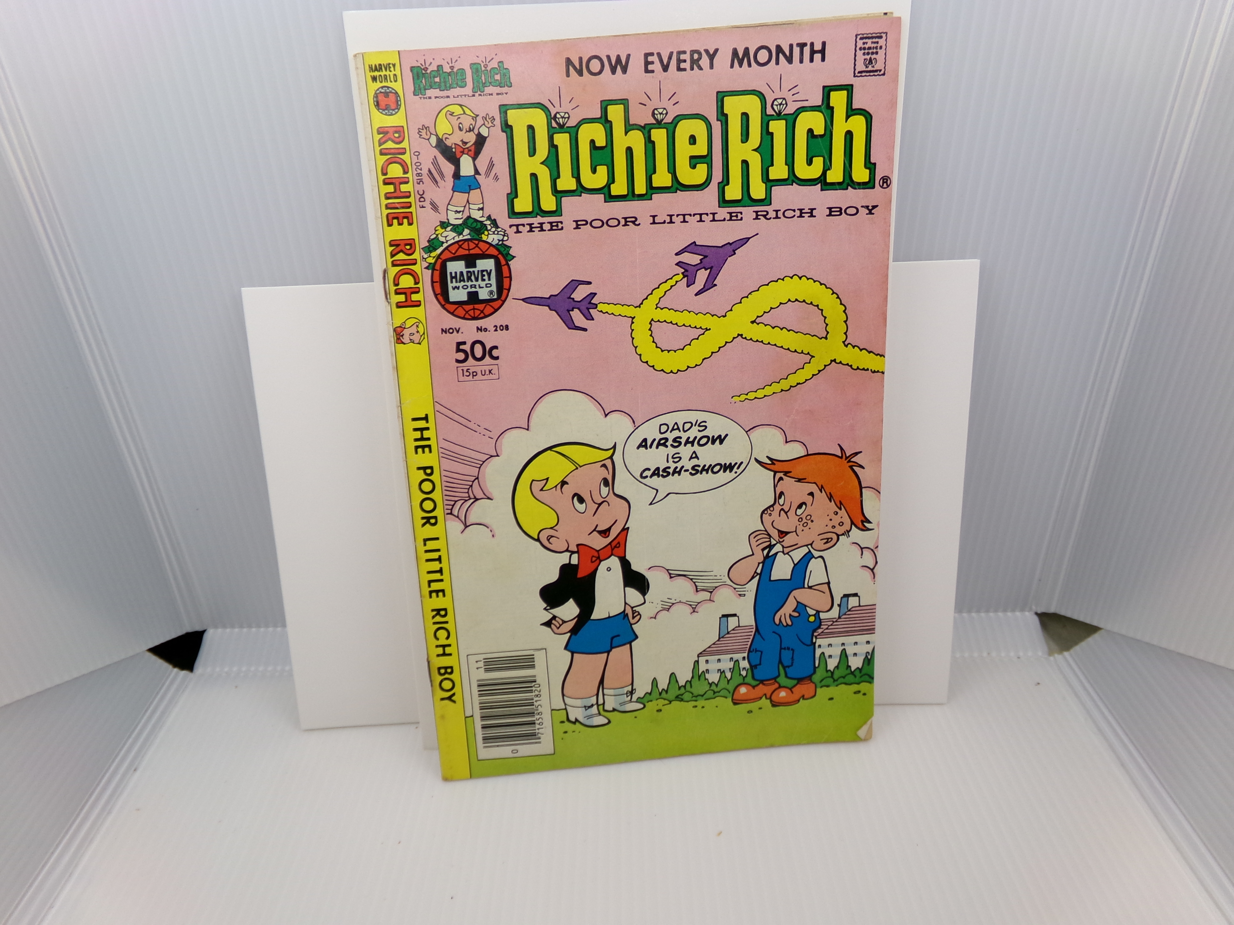 Free: RICHIE RICH THE POOR LITTLE RICH BOY No.208
