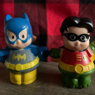 Fisher Price LITTLE PEOPLE DC SUPER HEROES BATGIRL AND ROBIN FRIENDS