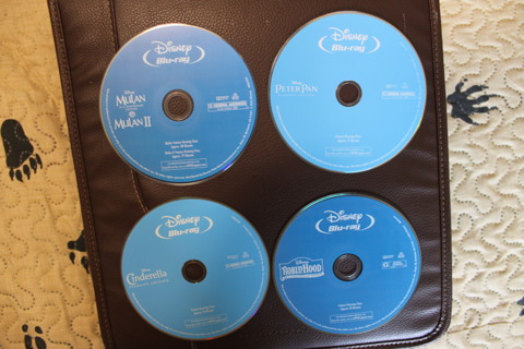 4- DISNEY MOVIES (BLUE RAY)