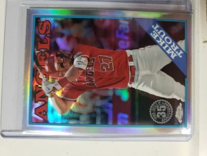 2023 Topps Mike Trout Chrome Update #88CU-2 Refractor 1988 35th Anniversary trading card