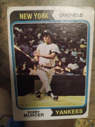 1974 TOPPS BOBBY MURCER NEW YORK YANKEES BASEBALL CARD# 90