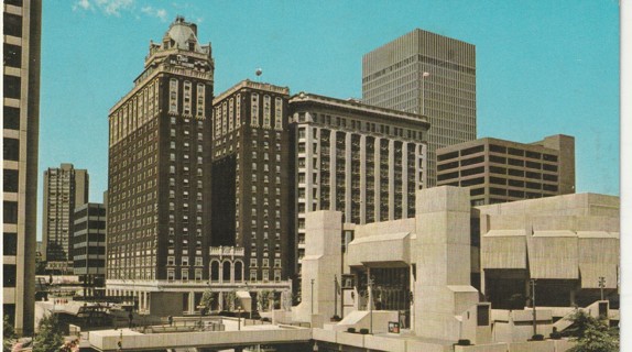 Vintage Used Postcard: d: 1973 Lord Baltimore Hotel, Baltimore, MD