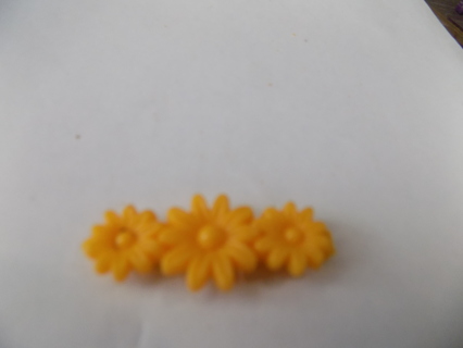 1 1/2 inch yellow 3 daisies barrette