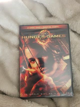 THE HUNGER GAMES 2 DISC DVD PLUS DIGITAL COPY PLUS 1 MYSTERY DVD