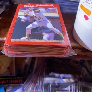 (50) random 1990 donruss baseball cards 