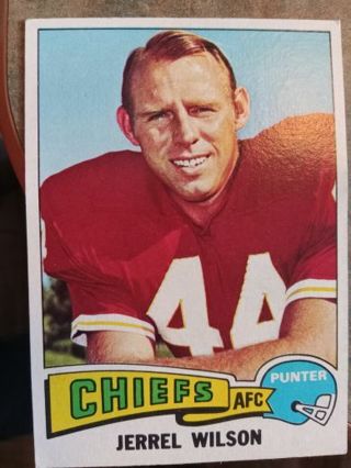 1975 TOPPS JERREL WILSON KANSAS CITY CHIEFS FOOTBALL CARD# 462