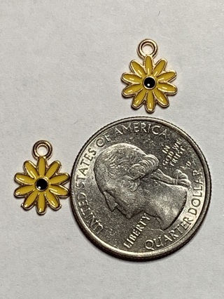 MINI DAISY CHARMS~#3~YELLOW~SET OF 2~FREE SHIPPING!