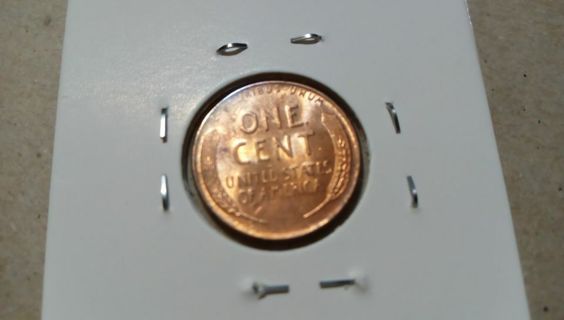 1957- BEAUTIFUL UNCIRCULATED LINCOLN WHEAT PENNY'.. NICE RED PETINA. HIGH BIDDER WINS