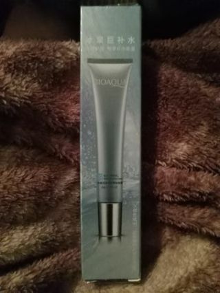 Eye wrinkle creame new in sealed box