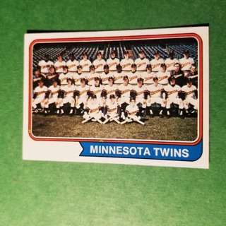 1974 - TOPPS BASEBALL CARD NO. 74 - MINNESOTA TEAM - TWINS - EXMT/NRMT 